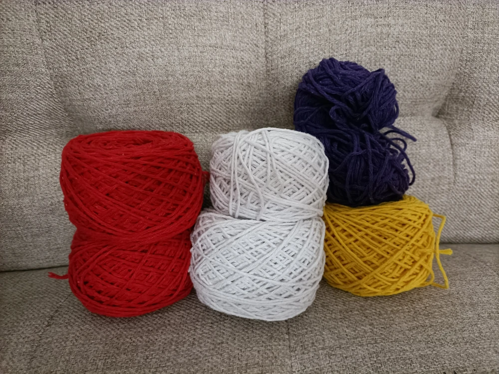 ‼️MOVING SALE‼️ Yarn Lot - $7 thumbnail