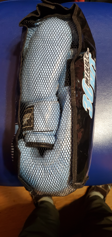30 minute hit blue boxing gloves #thirftypicks image indicator(4)