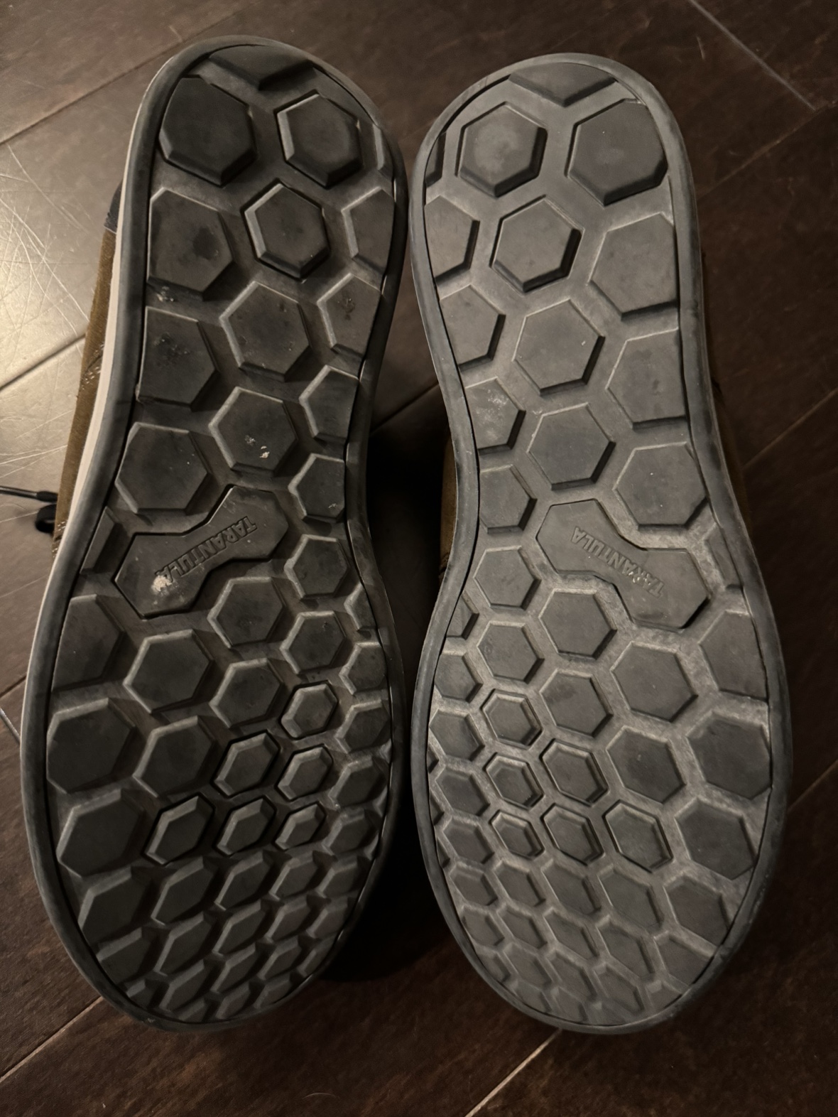 #cleanout Dakota men’s steel toed sneaker-look shoes size 8.5 image indicator(2)