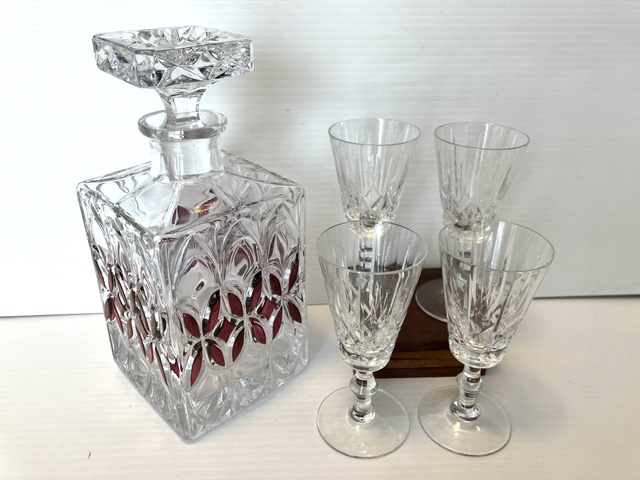 Lead Crystal decanter  German @ glasses image indicator(3)