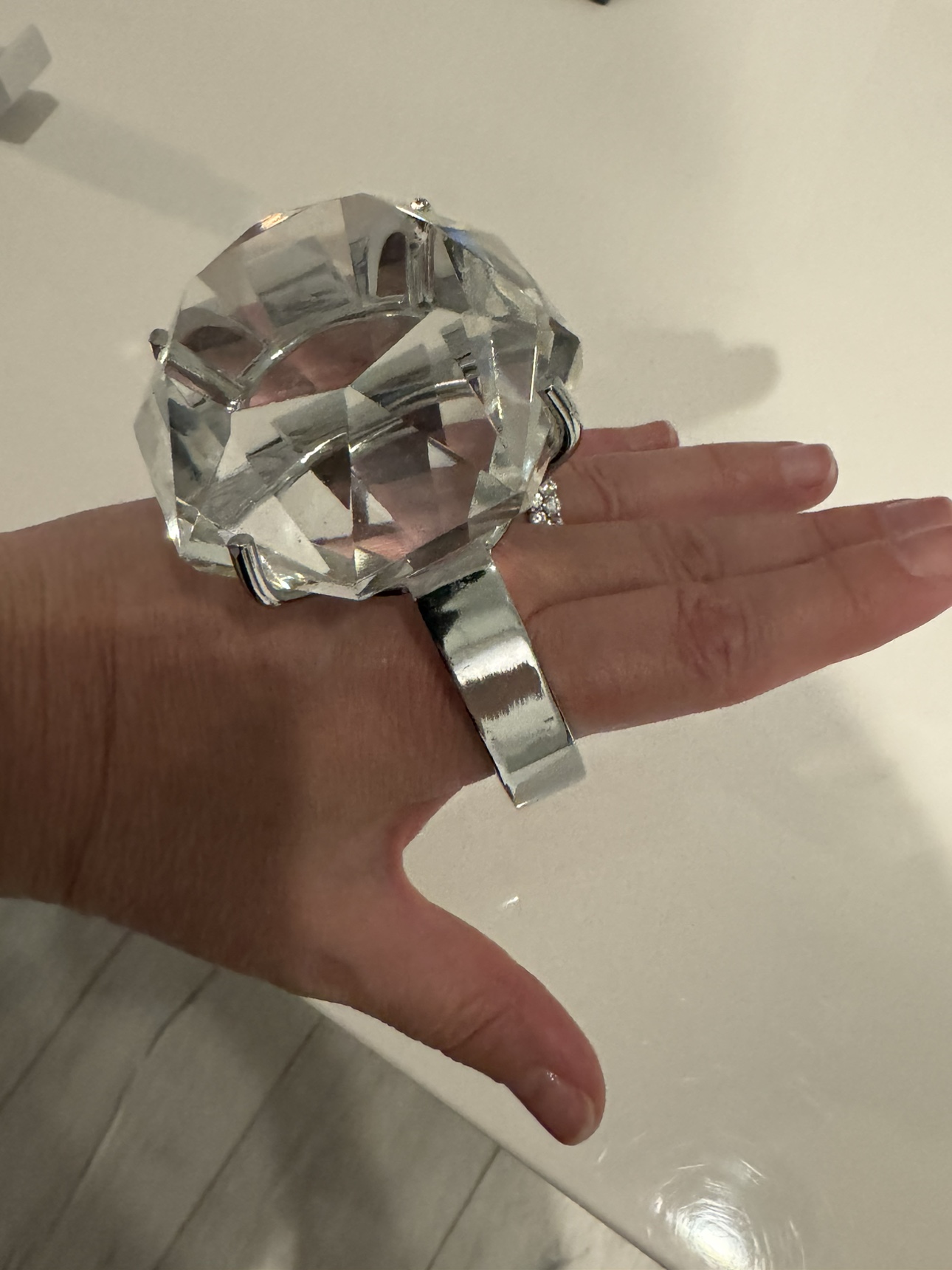 Diamond Ring paperweight/decor/ jewelry image indicator(4)