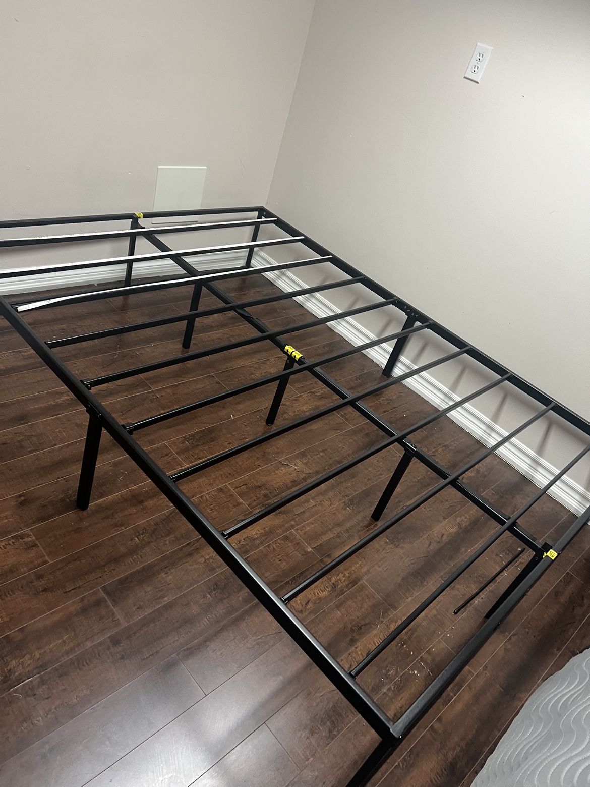 Queen Size Metal Bed Frame
