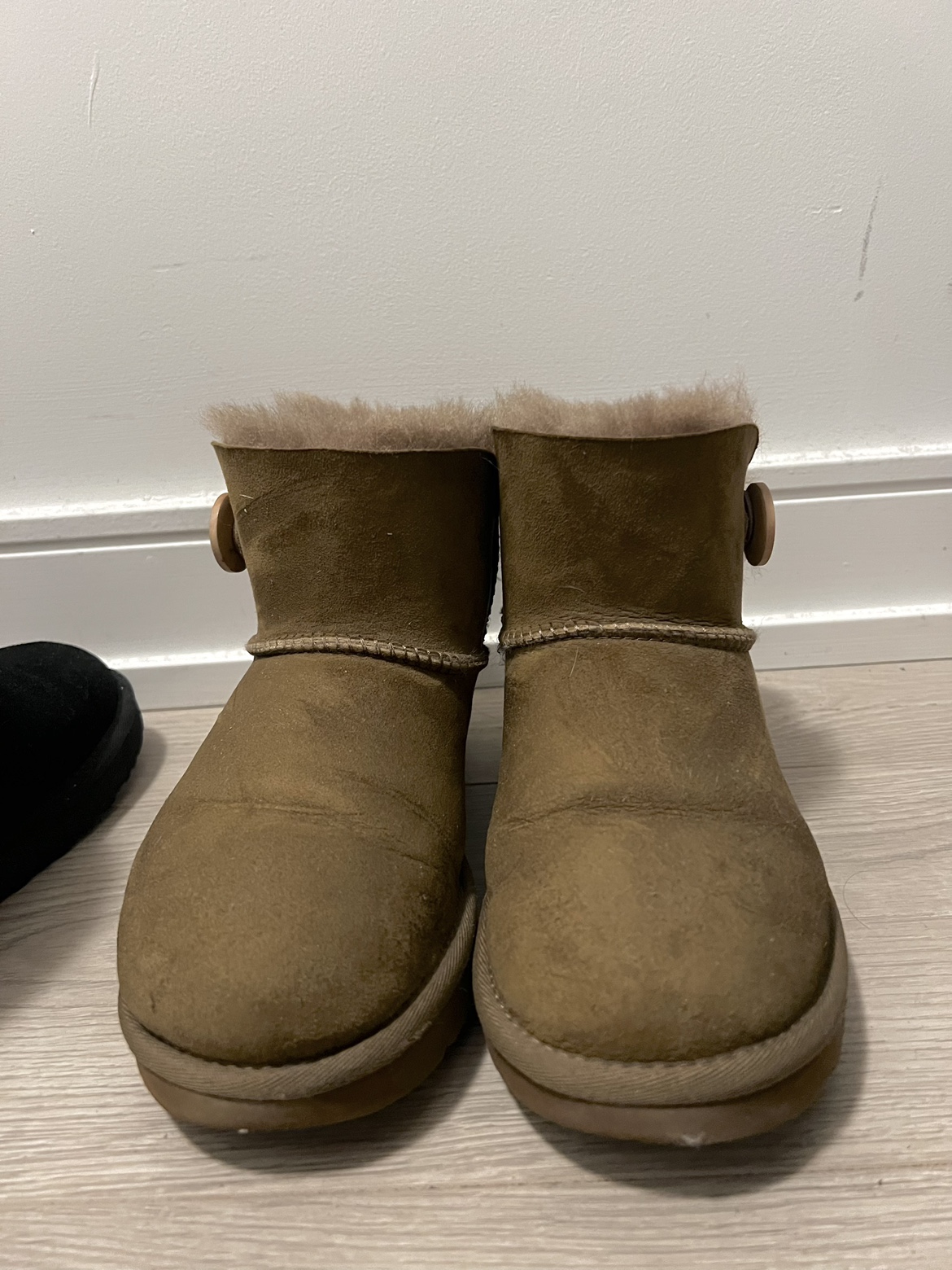 UGG Classic Brown Mini Boots - photo 2