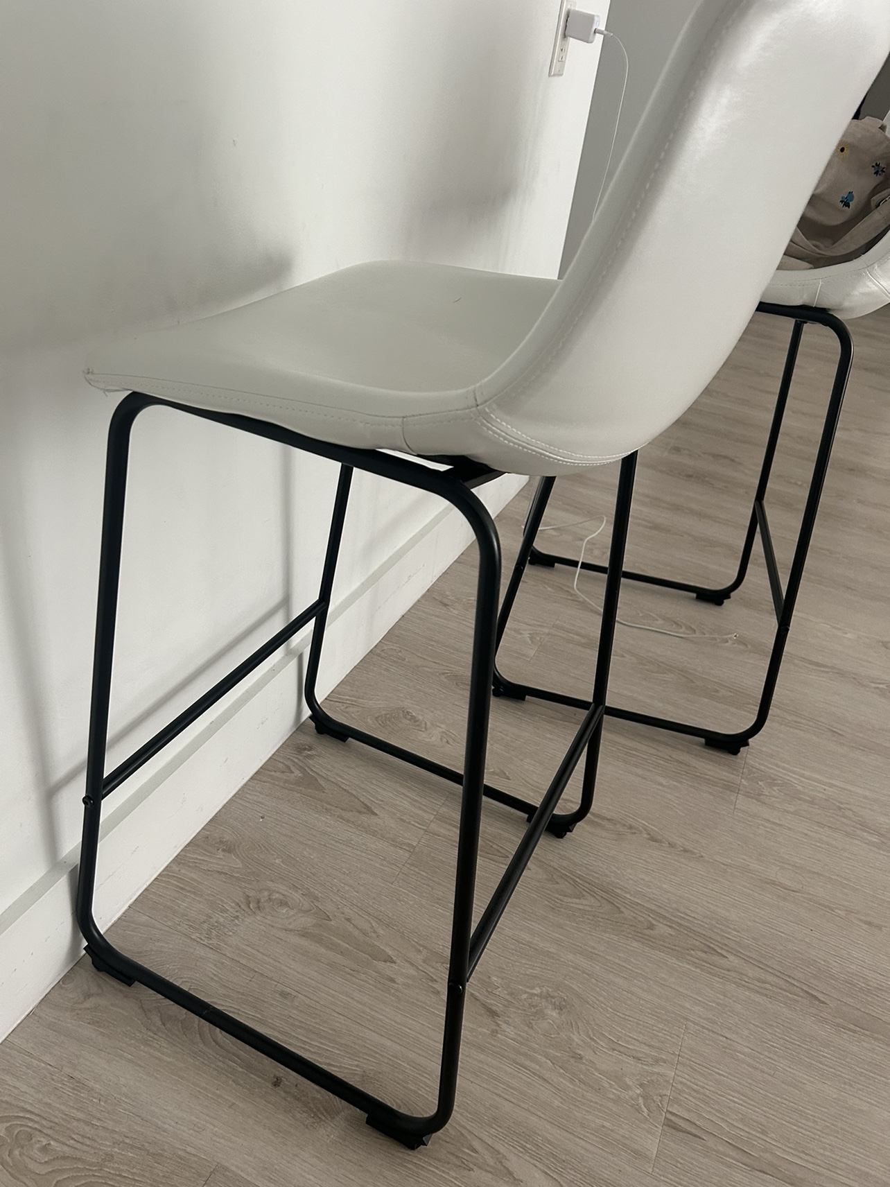 30-Inch White Bar Stool Set