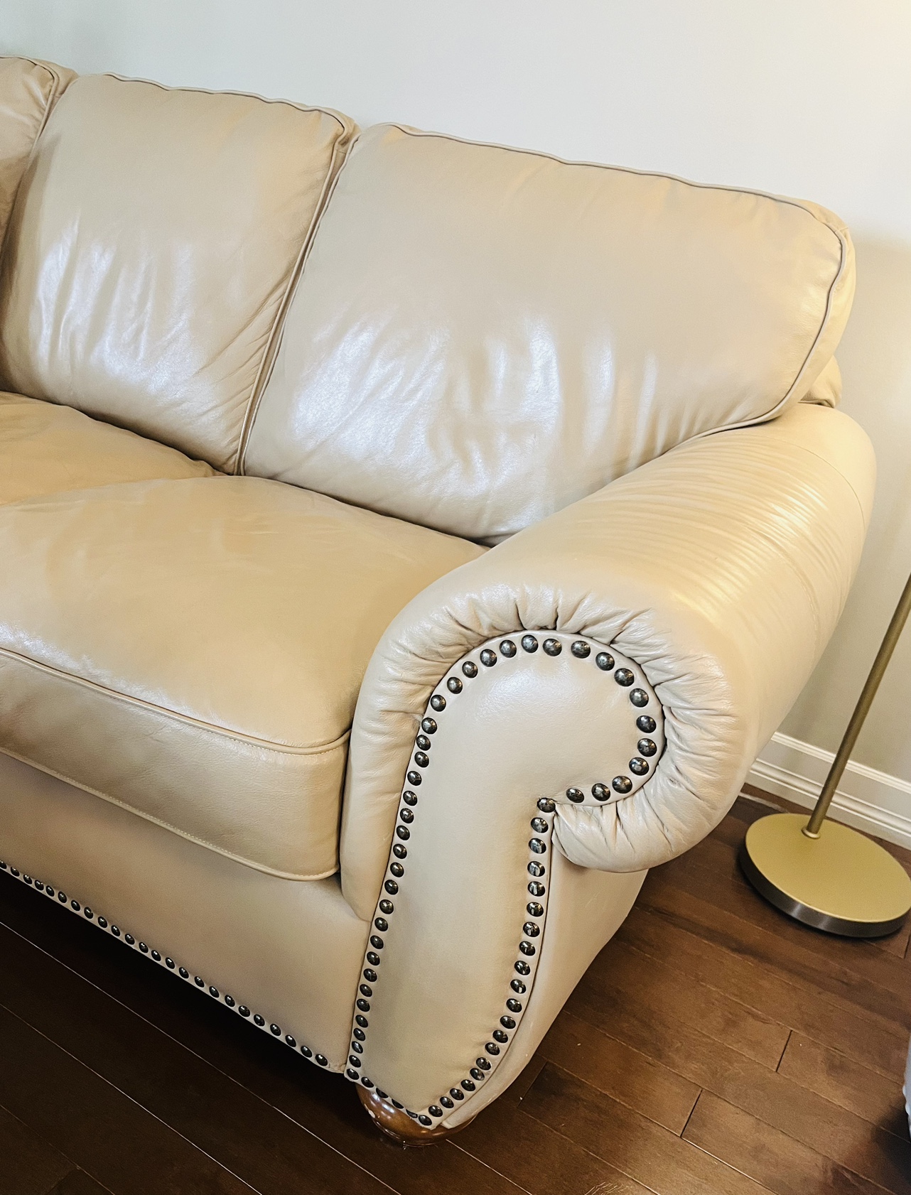 Top Grain Leather Sofa - photo 4