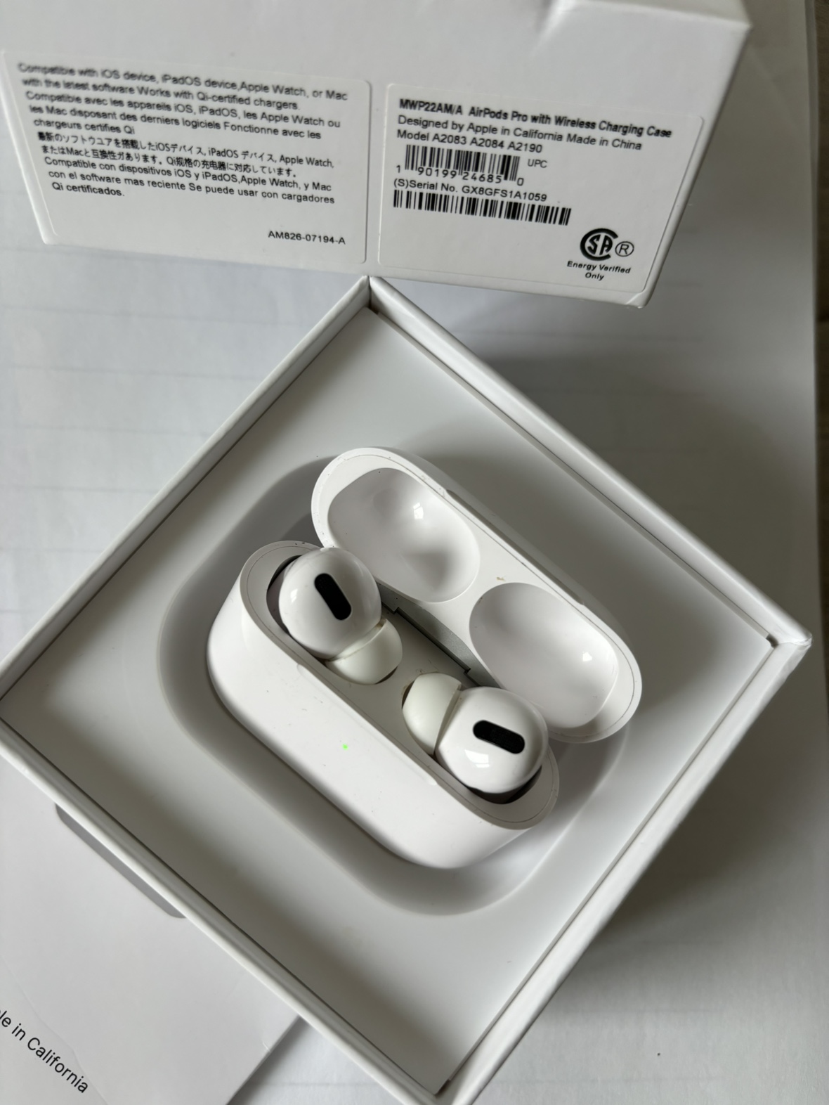 Apple AirPods Pro - photo 2