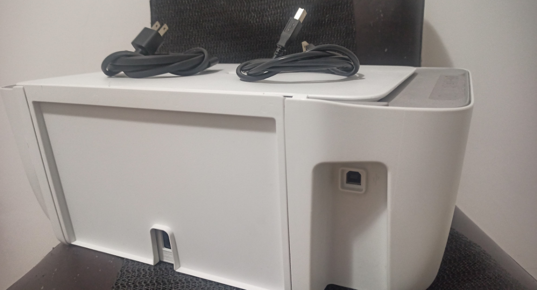 Urgent Sale - HP Deskjet 2723e  Printer+colour ink +50 A4 pages image indicator(6)