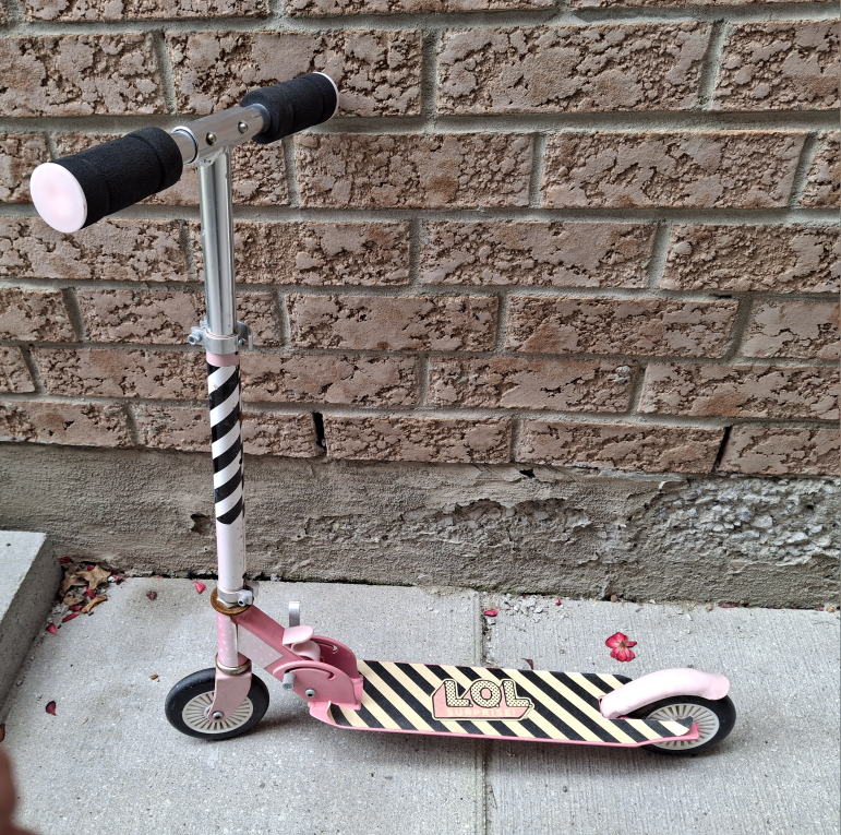 Set of 2 Kids Scooters image indicator(2)