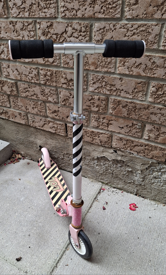 Set of 2 Kids Scooters image indicator(10)