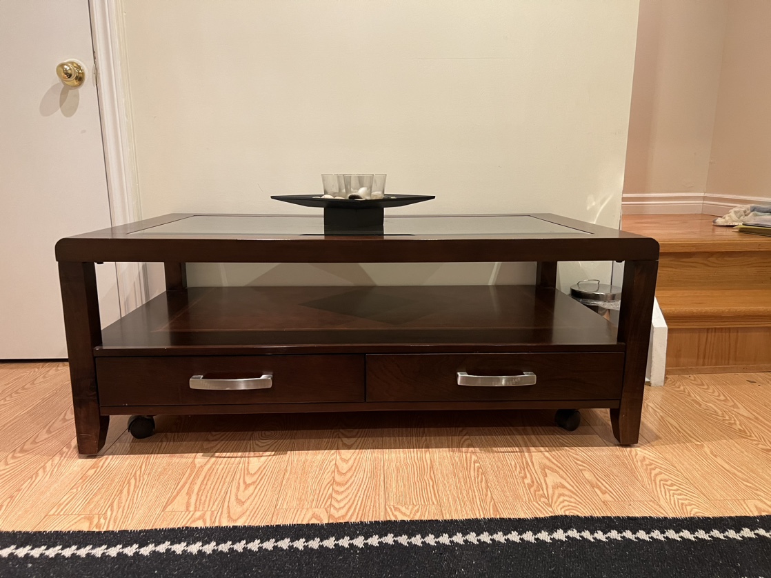 Coffee table on wheels with two drawers