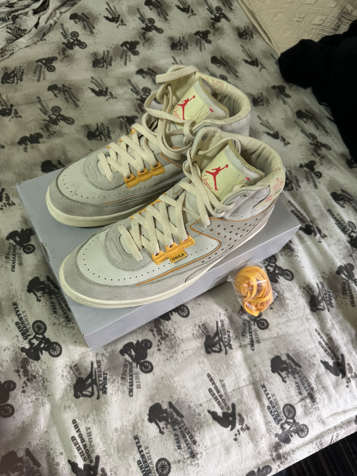 Retro Jordan 2 Union Rattan thumbnail
