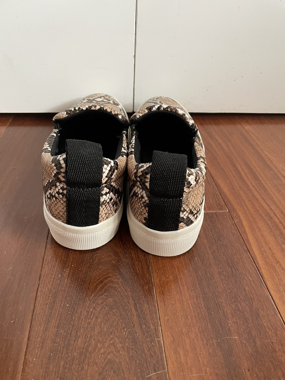 Zara snake skin shoes for women image indicator(4)