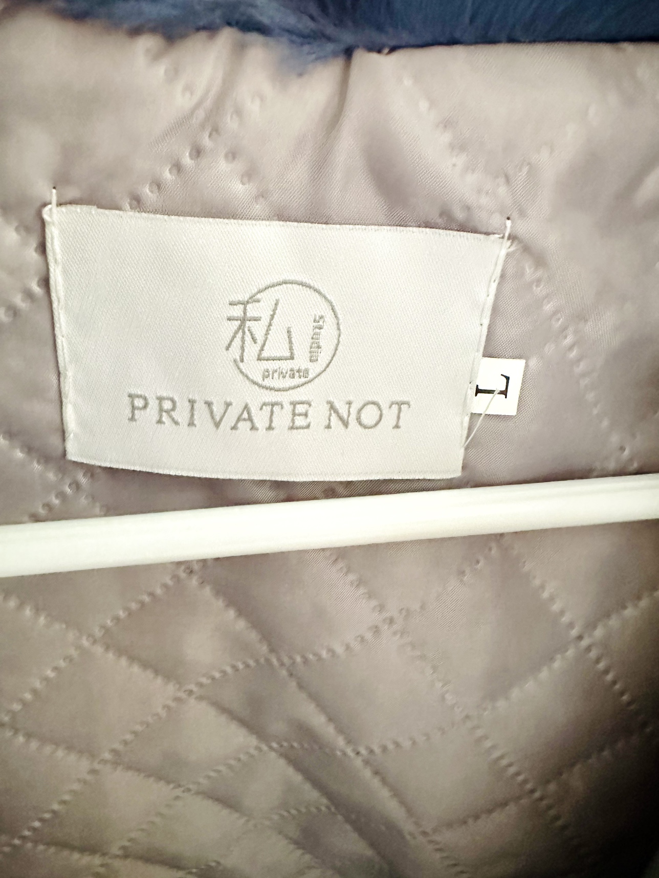 Fuzzy woman's Outcoat image indicator(4)