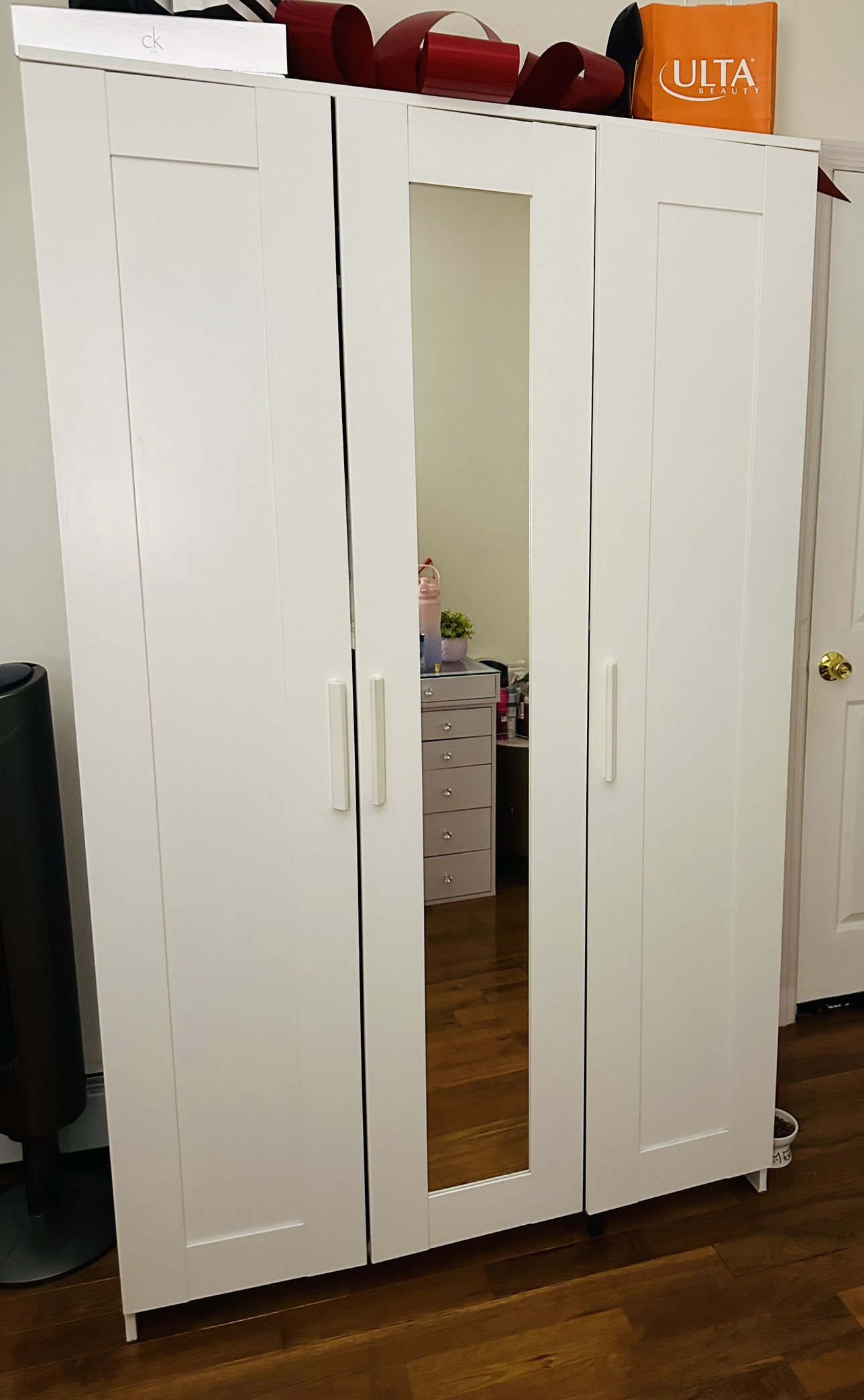 Wardrobe with 3 doors, white, 46x74 3/4