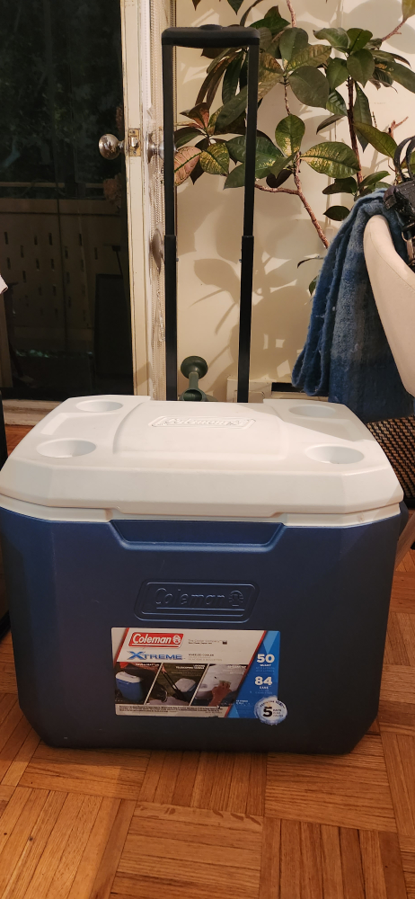 Coleman wheeled cooler image indicator(9)