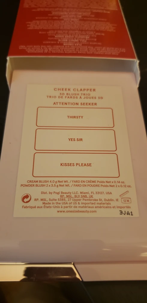 One Size Cheek Clapper Blush Trio image indicator(4)