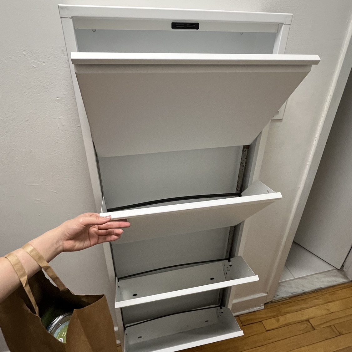 White Wall Mounted Shoe Rack - photo 2