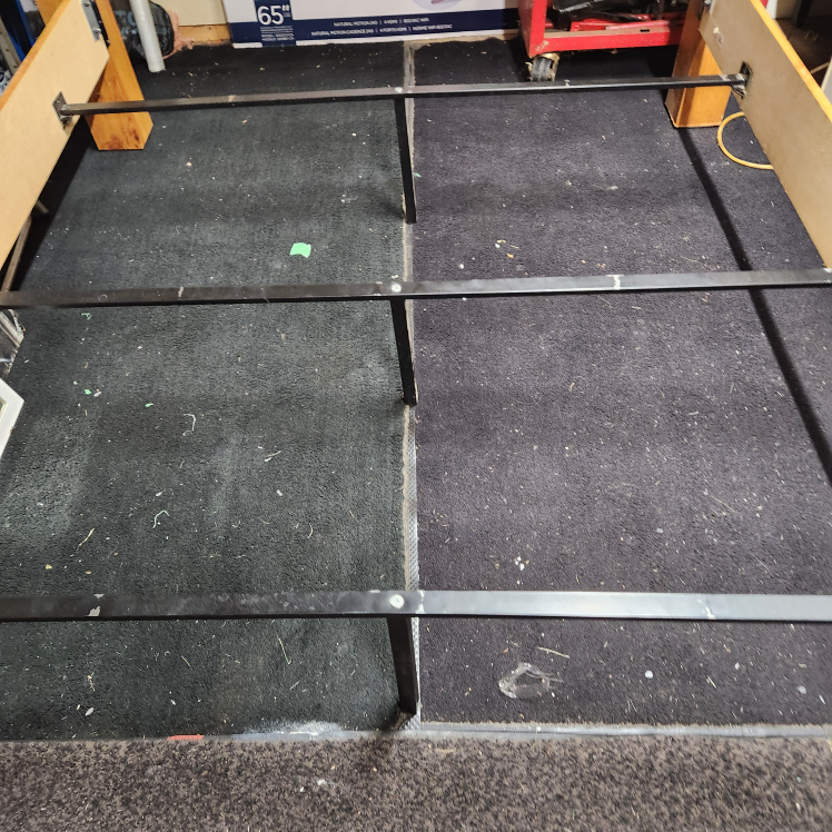 Queen Size Bed Frame - photo 3
