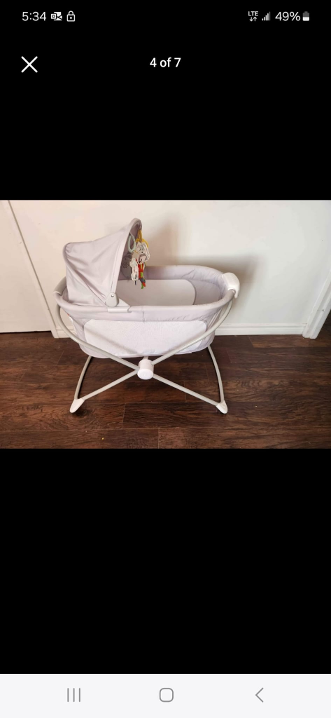 Hardly used bassinet for sale - photo 4