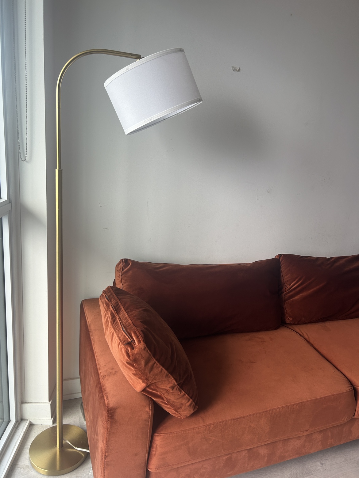 Mid century modern velvet sofa - photo 2