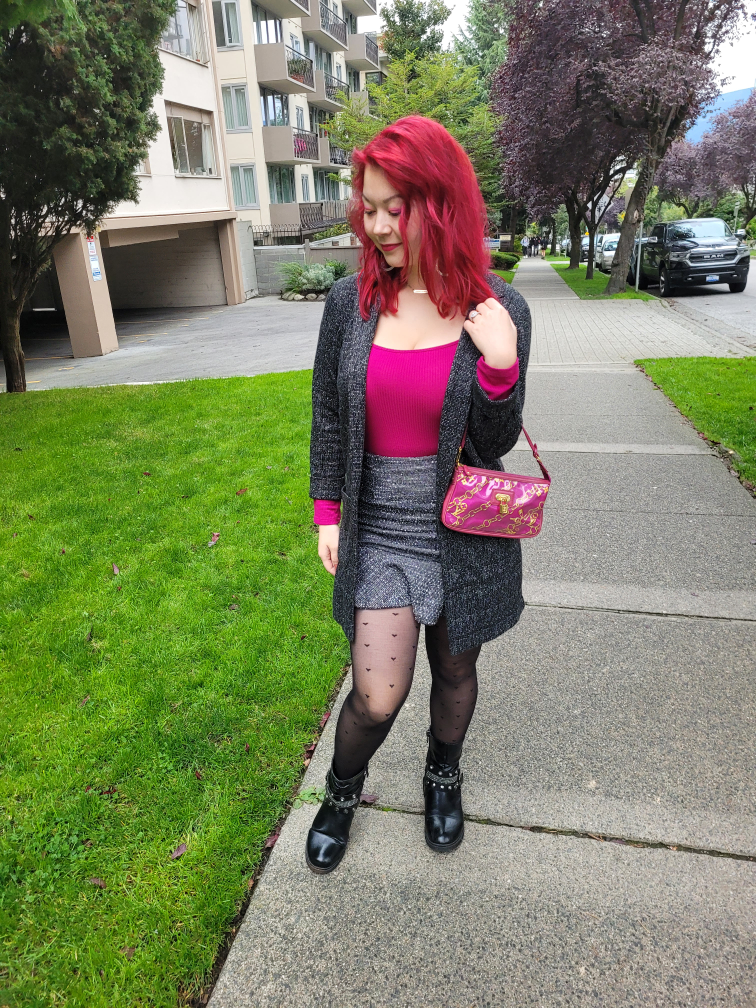 Limited edition fuschia Monogram charms pochette image indicator(9)