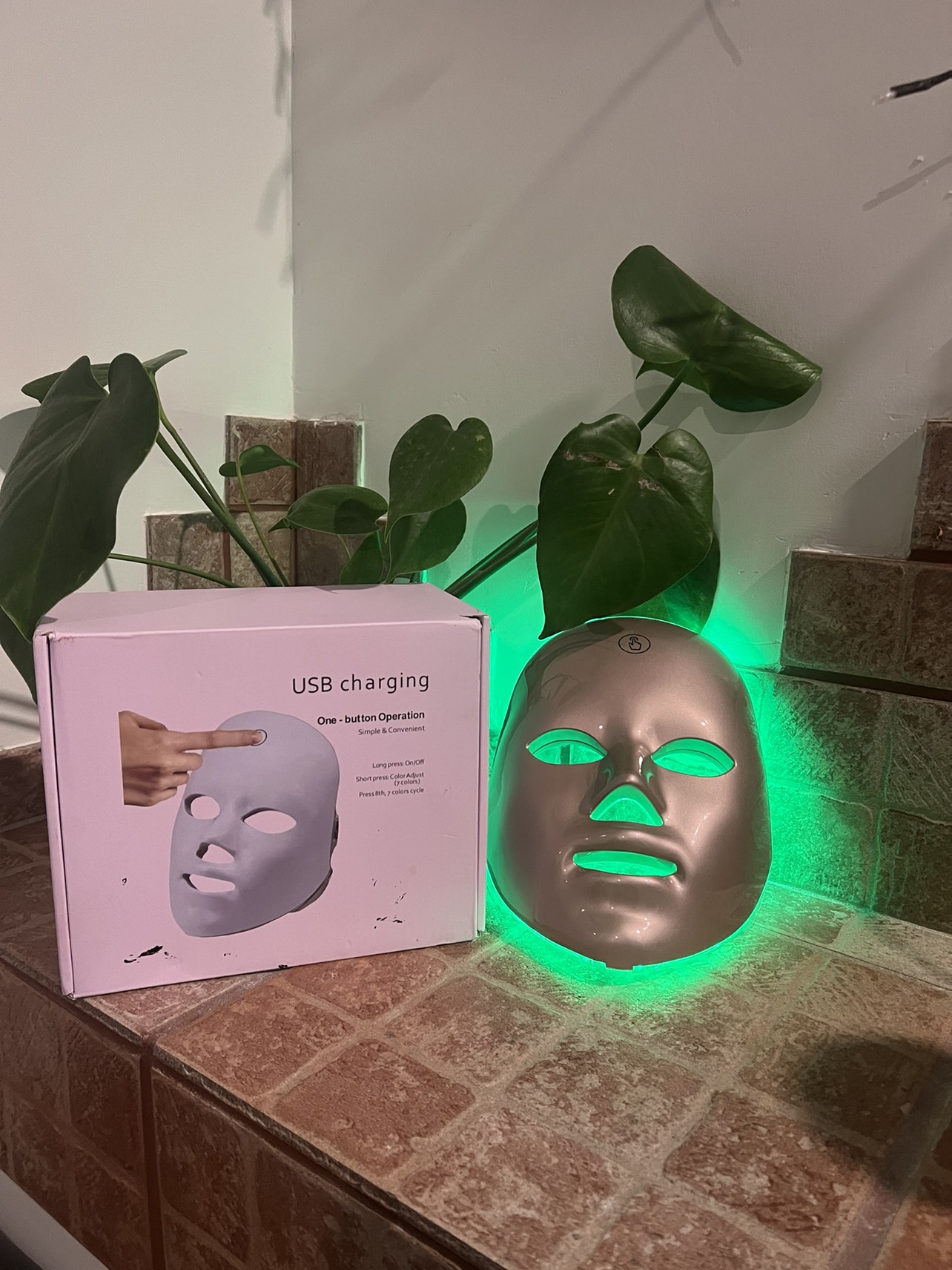 LED Face Rejuvenating Light Therapy Mask - 7 colors - photo 2