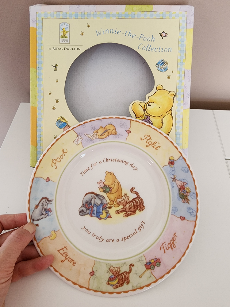 Royal Doulton Winnie the Pooh Christening Plate *brand new* image indicator(2)