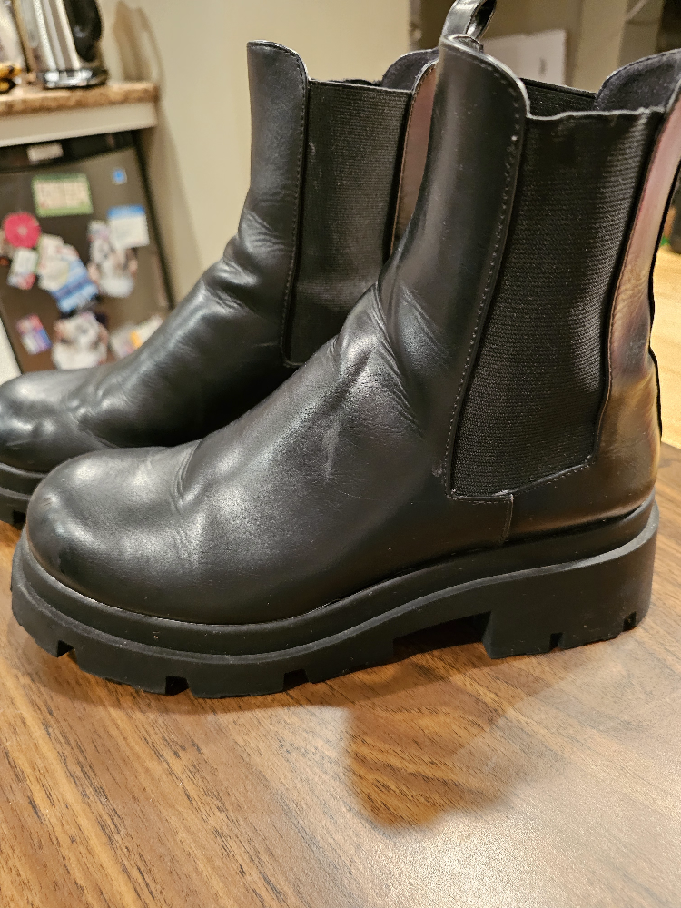 zara size 10 black leather image indicator(2)