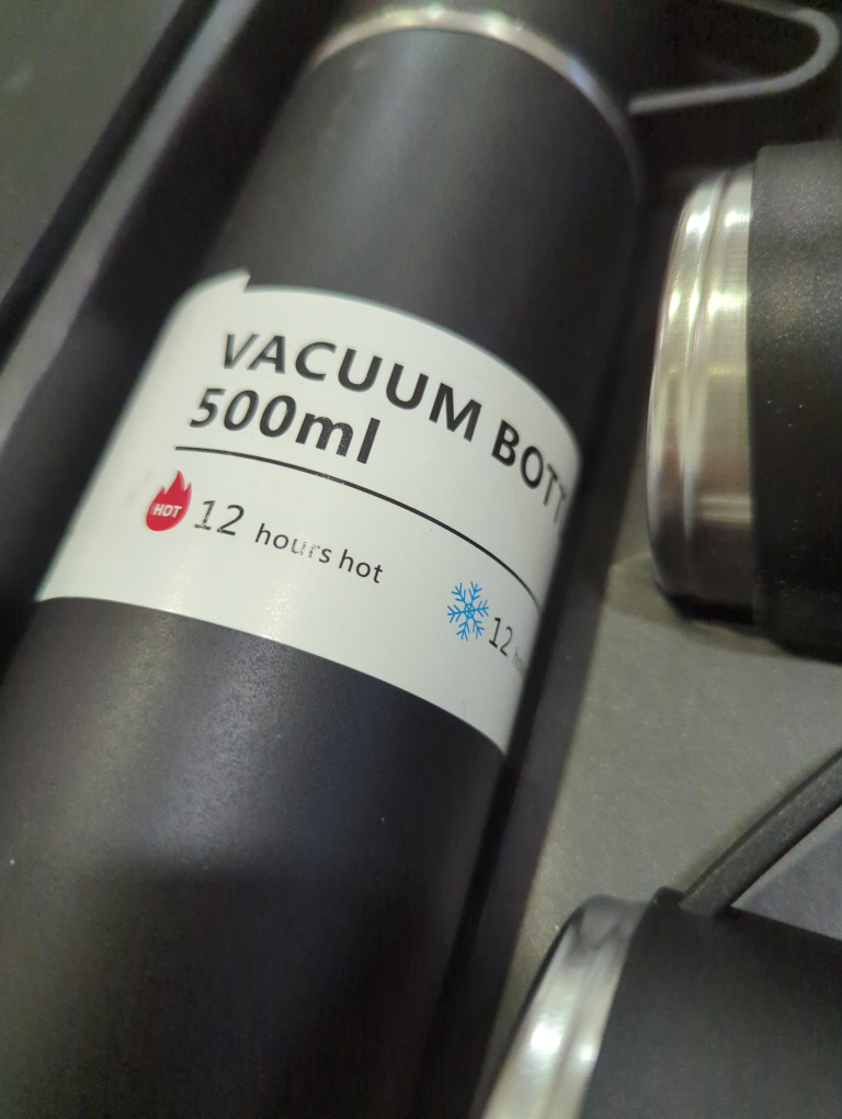 ⭐*Brand new * Vacuum Flask Set image indicator(2)