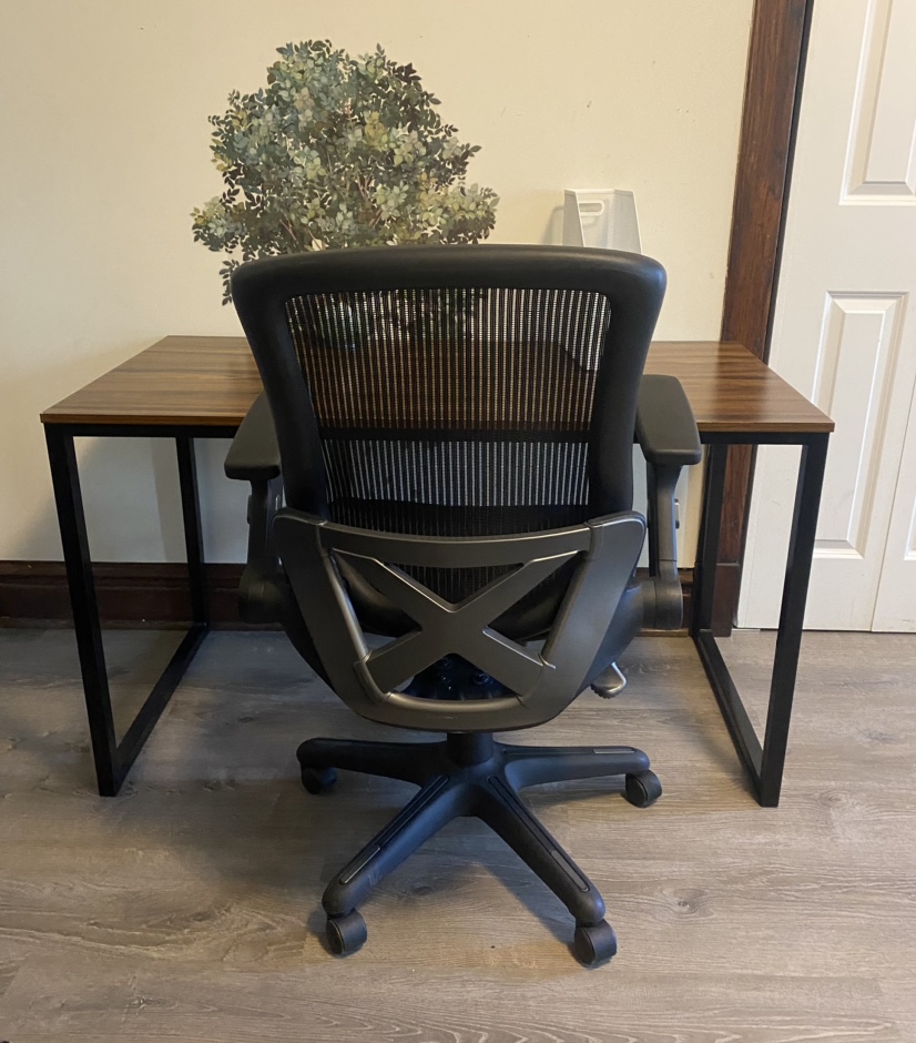 Desk and breathable mesh chair, by 5300S Ashland in Chicago - photo 3