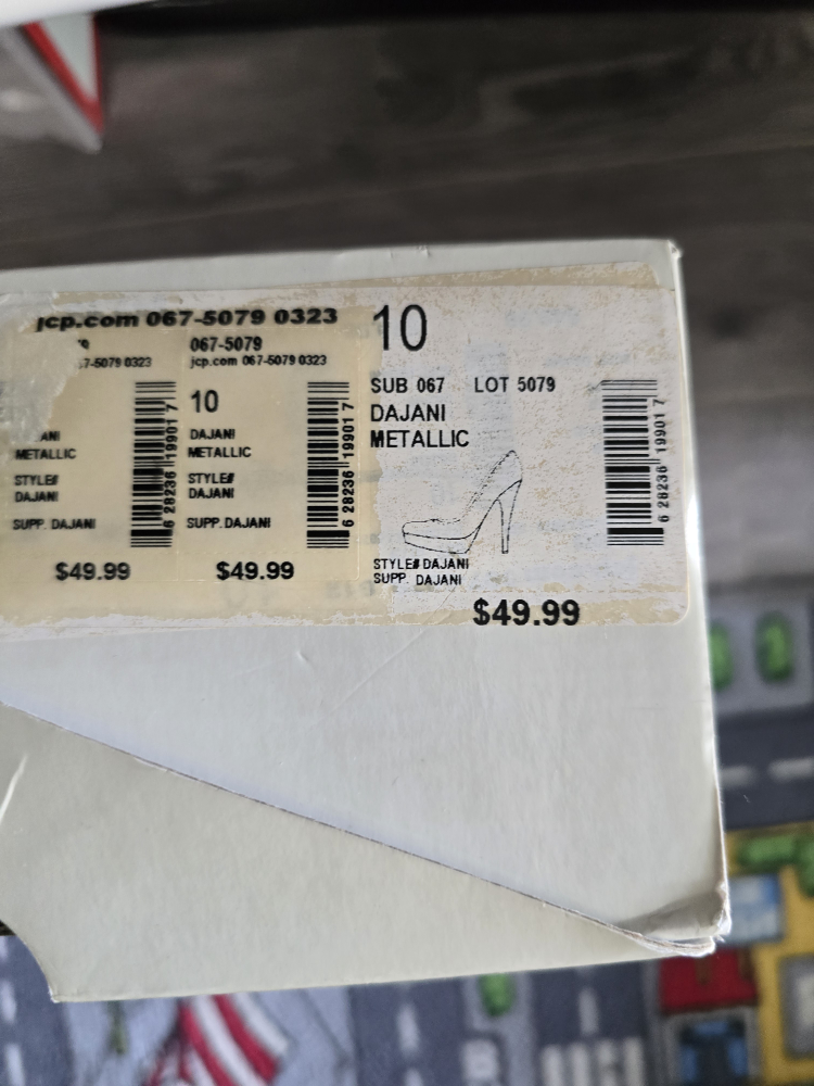 Gold Glitter Platform Heels image indicator(3)