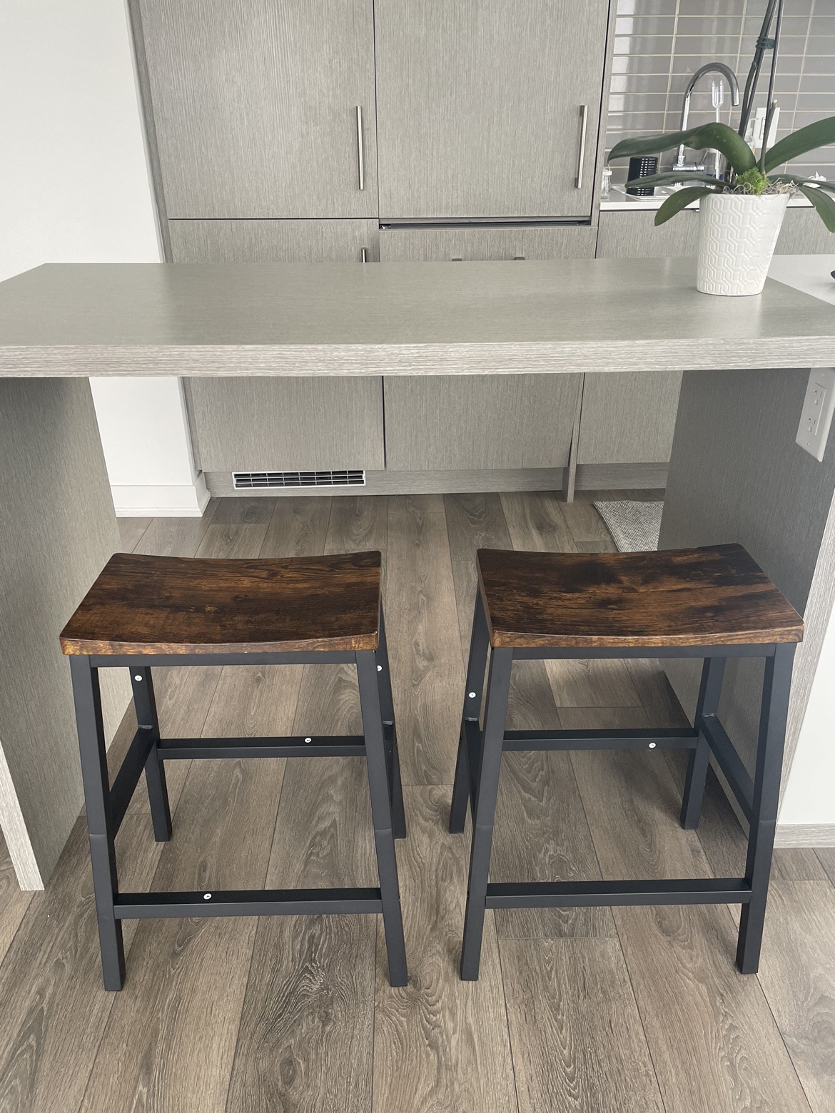 Counter Stools thumbnail