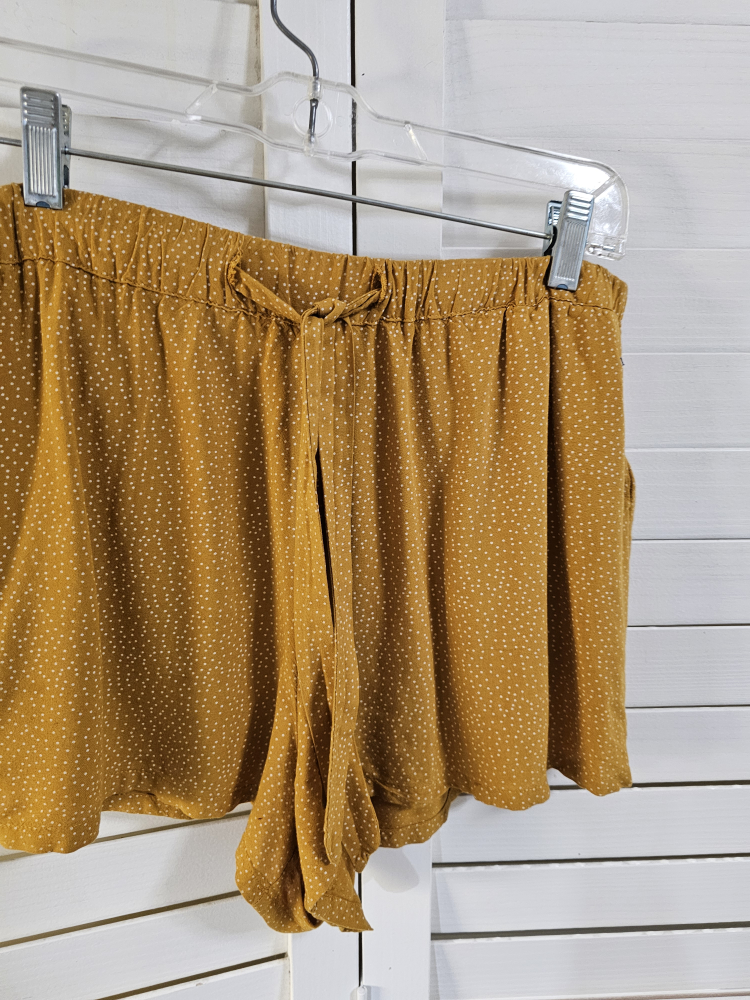Topshop Mustard Polka Dot Shorts - photo 4