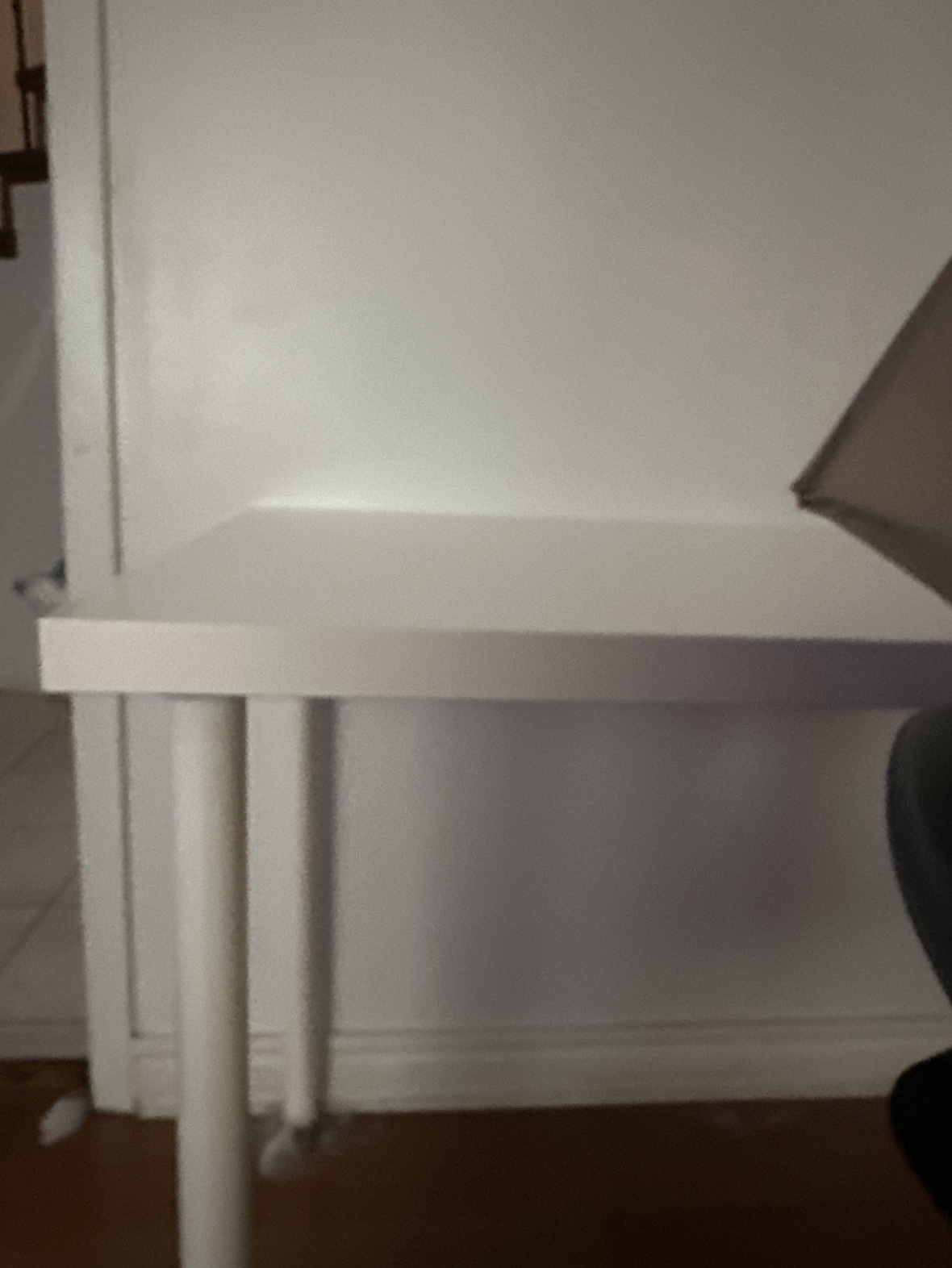White Desk - photo 2