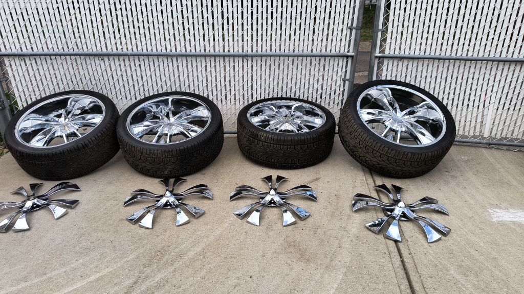 24" Chrome Rims,new Tires,spinners thumbnail