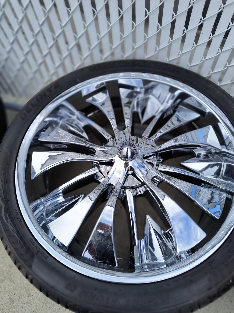 24" Chrome Rims,new Tires,spinners image indicator(5)