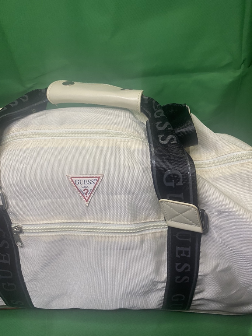 Guess Travel Bag image indicator(8)