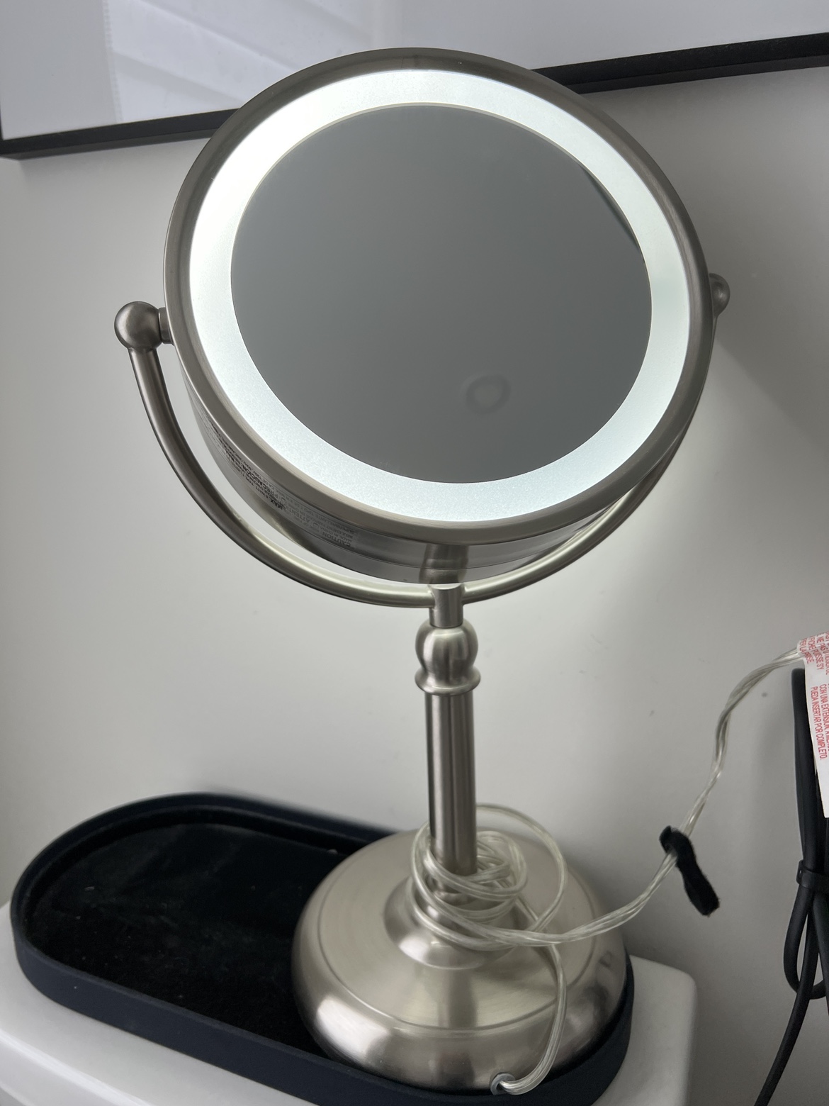 LED makeup mirror