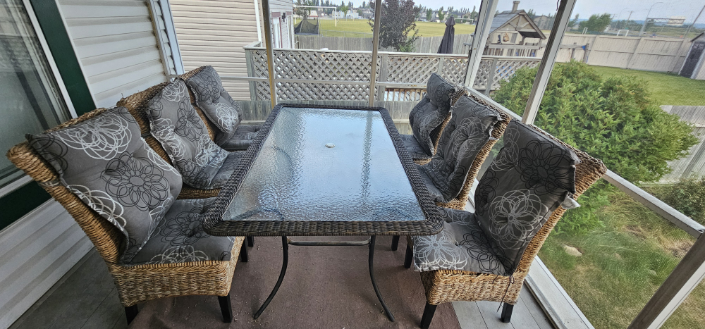 outdoor furniture - photo 2