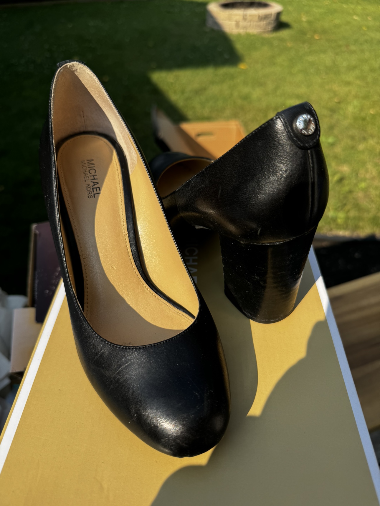 Michael Kors Women’s size8 pumps
