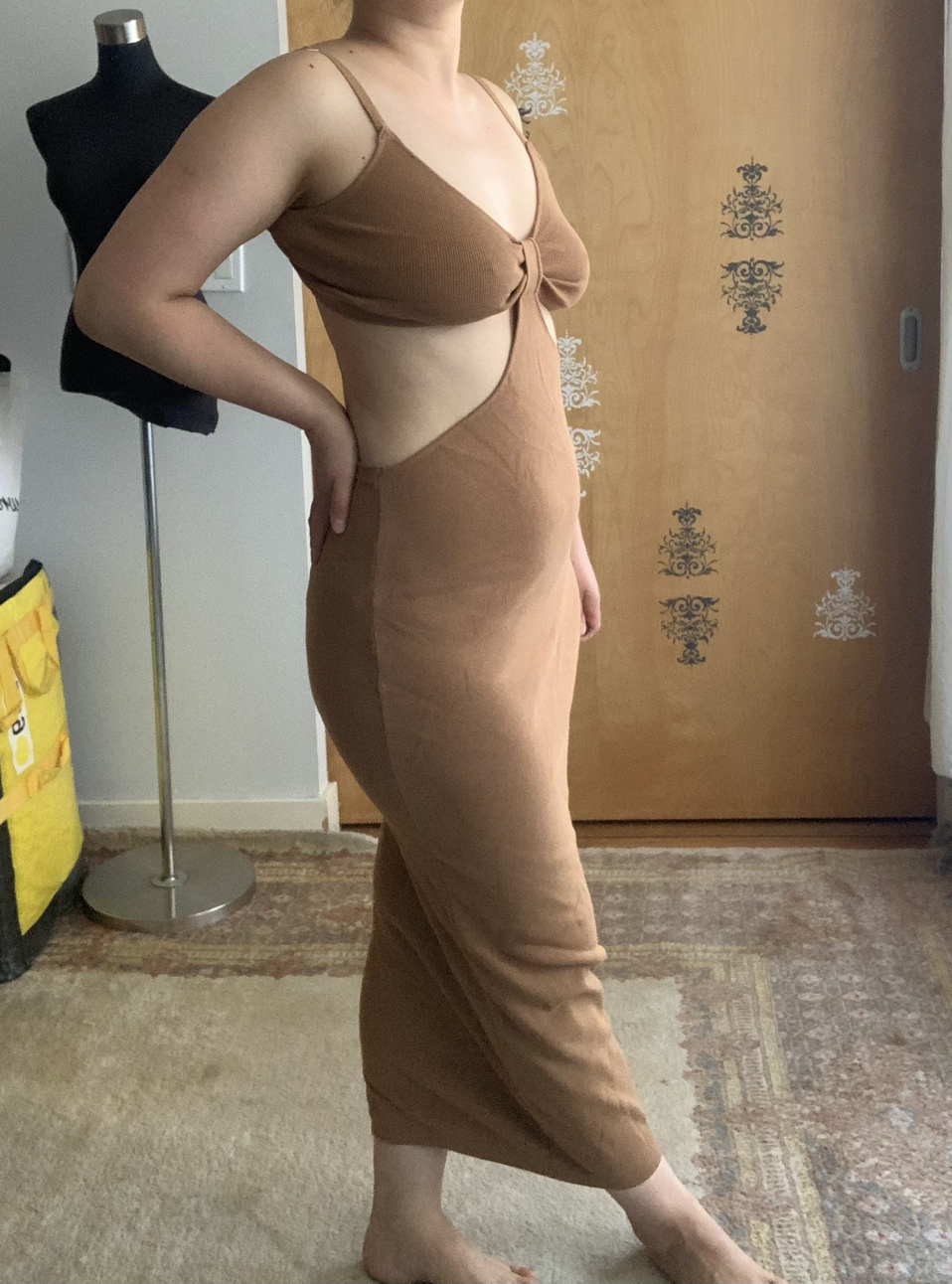 Fashion Nova Summer Cut-Out Maxi Dress in Tan Brown Colour - photo 5