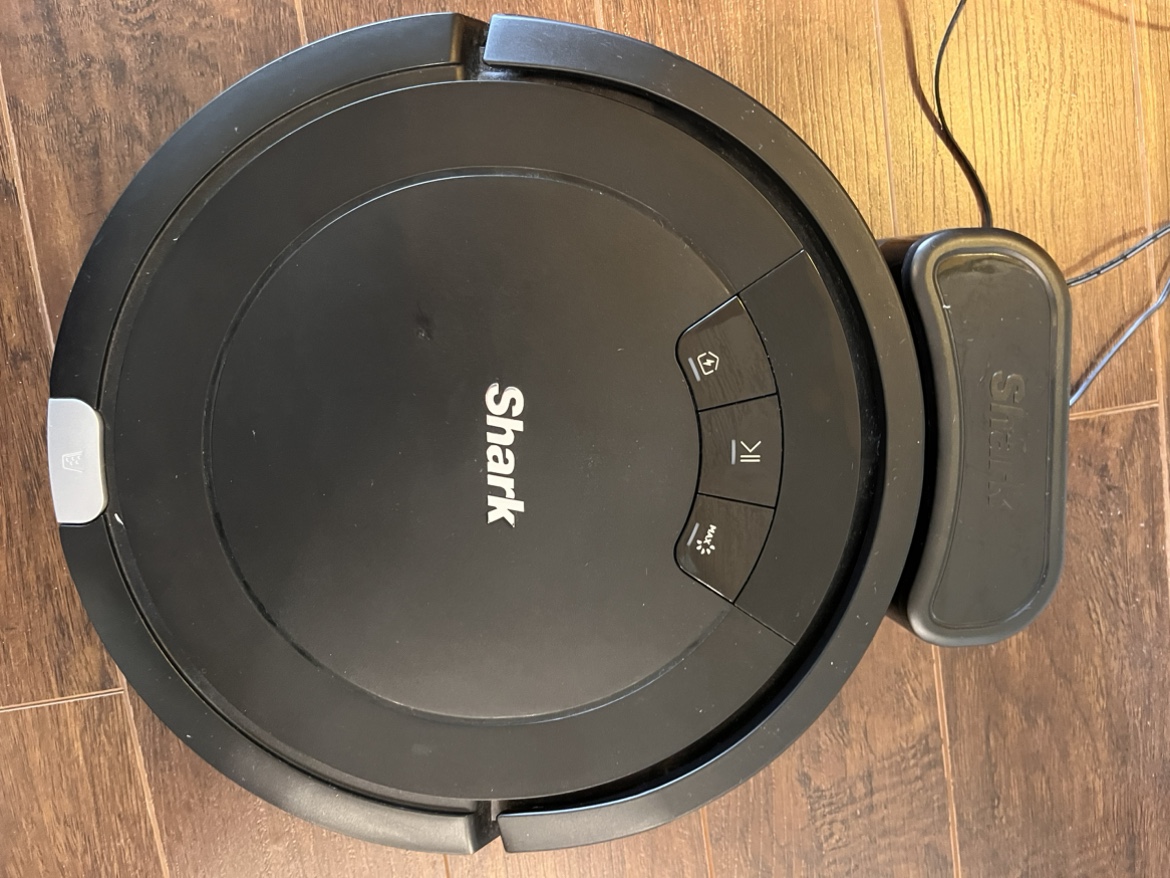 Shark robotic vacuum
