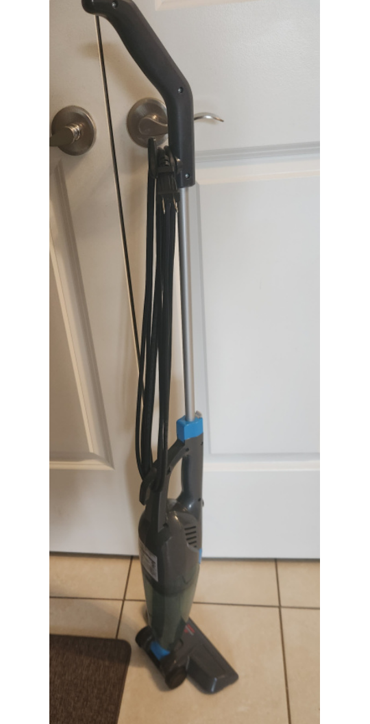 Lightweight Stick Vacuum - photo 2