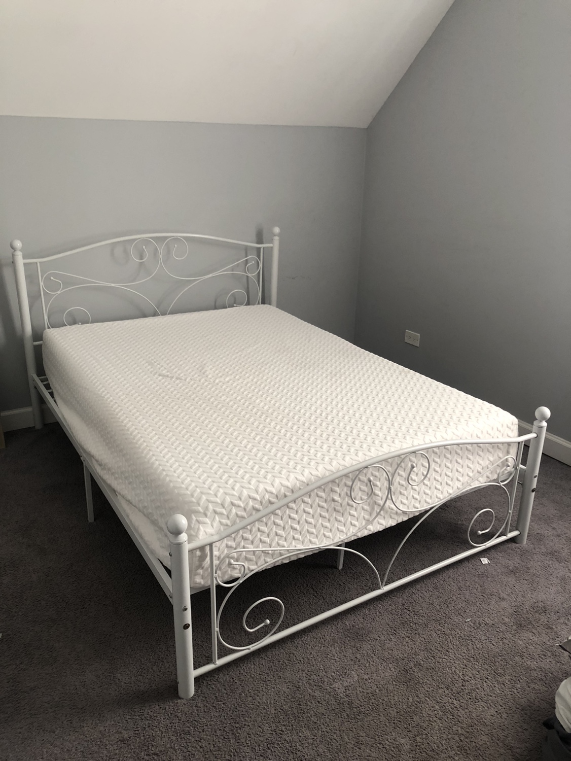 Full size bed frame + mattress
