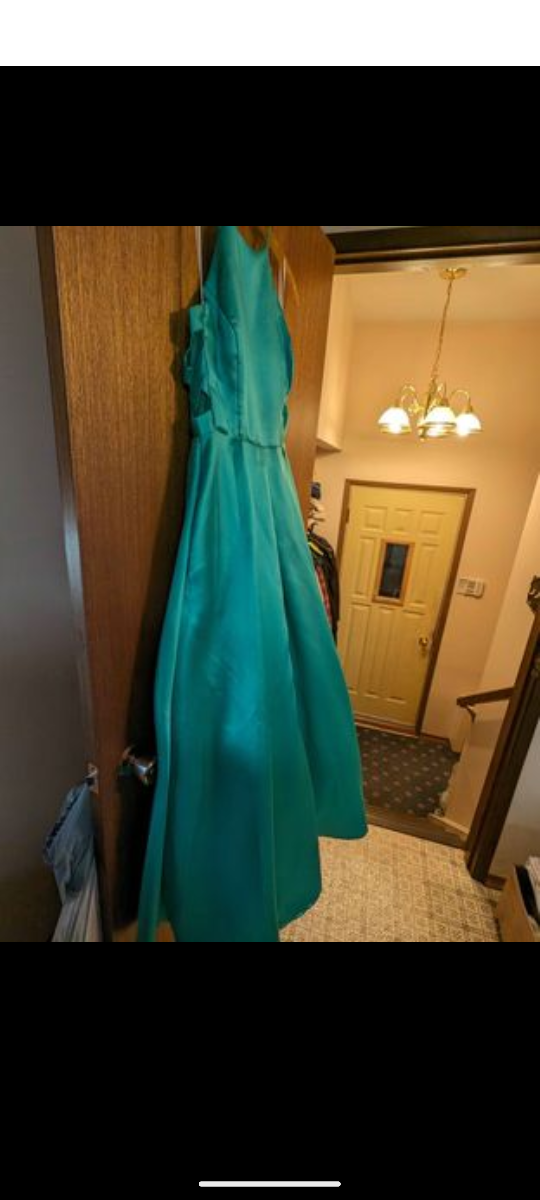 Teal Halter prom dress - photo 3