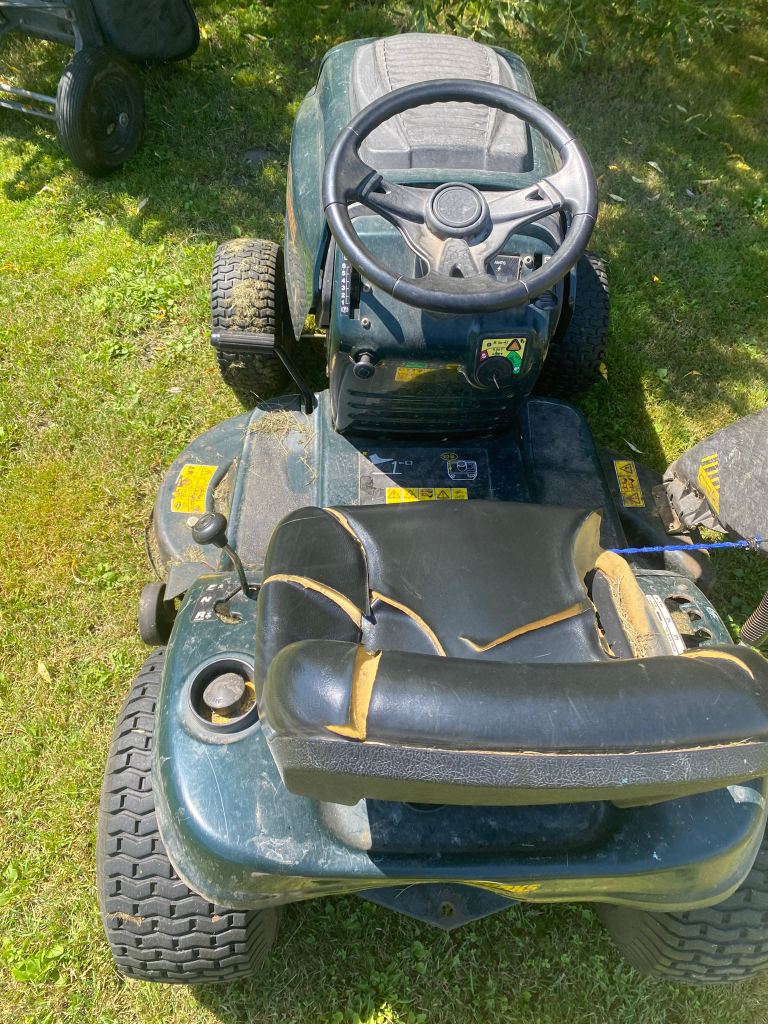 Lawn Tractor - photo 3