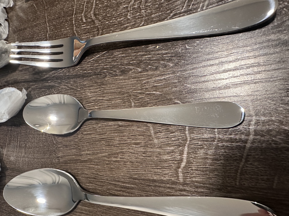30pcs Stainless Steel Flatware Set (brand new) - photo 5