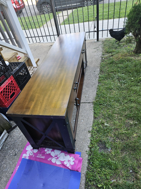 6 ft. entertainment tv stand - photo 2