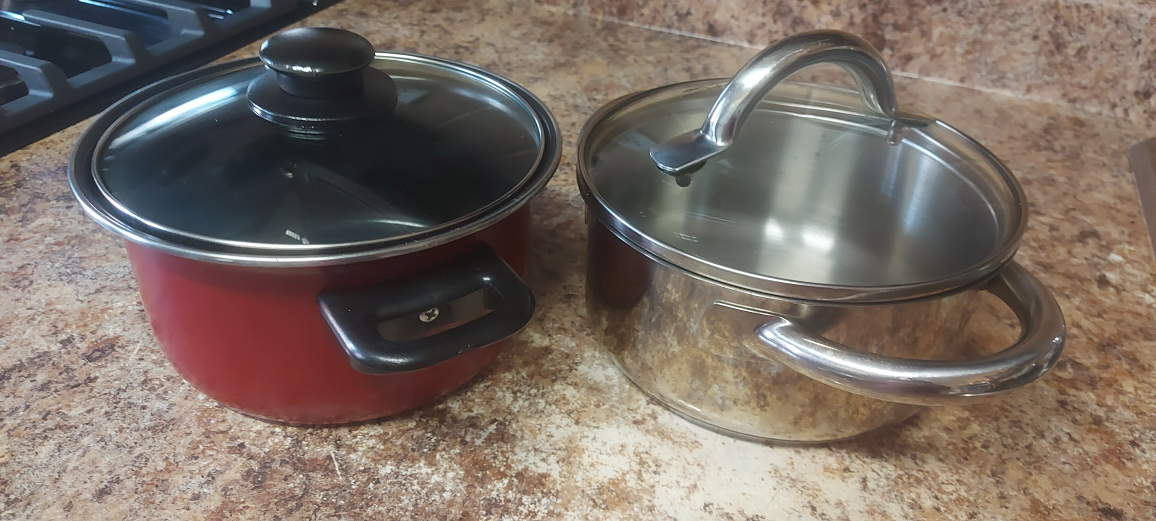 Set of Two Pots