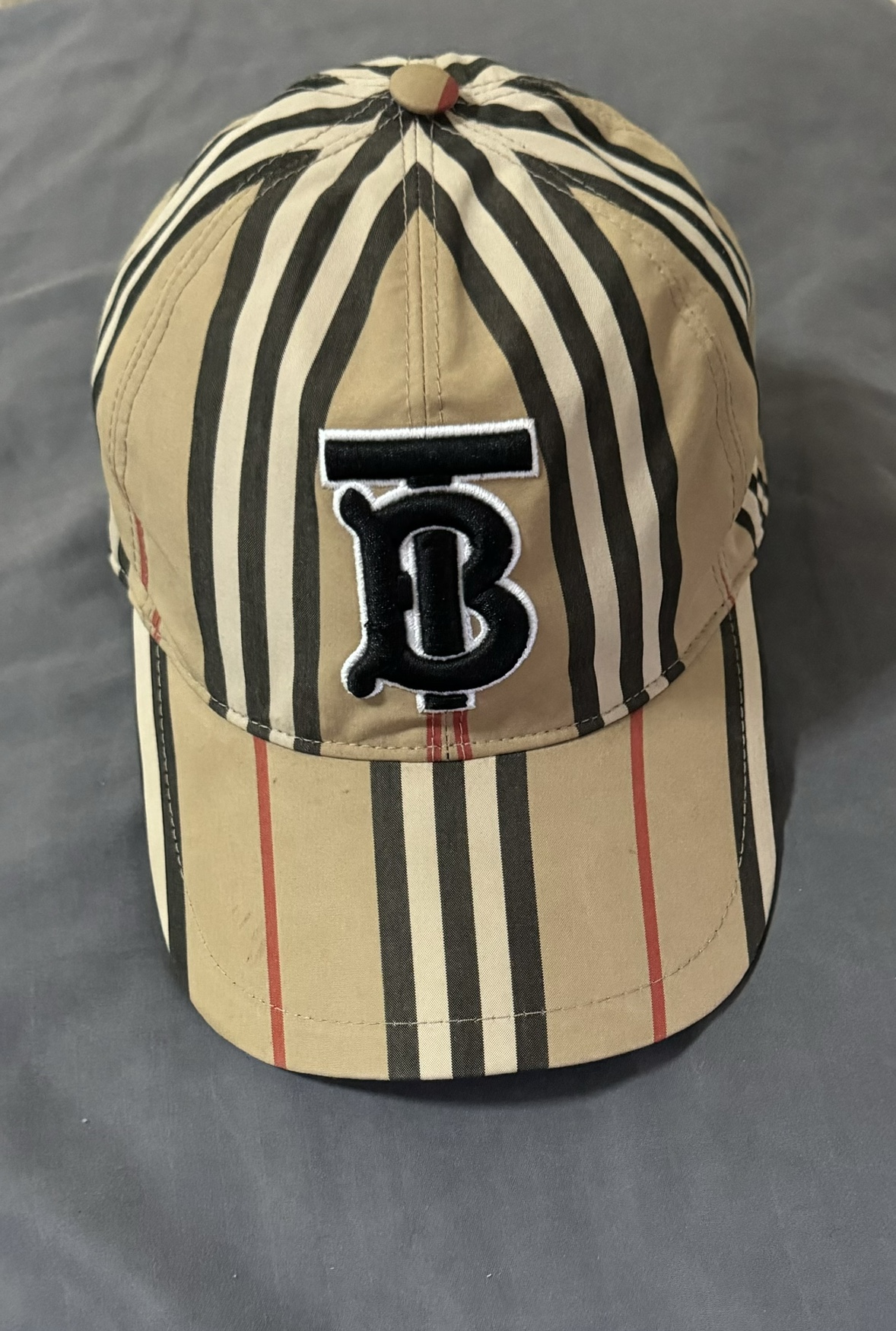 Burberry Cap thumbnail